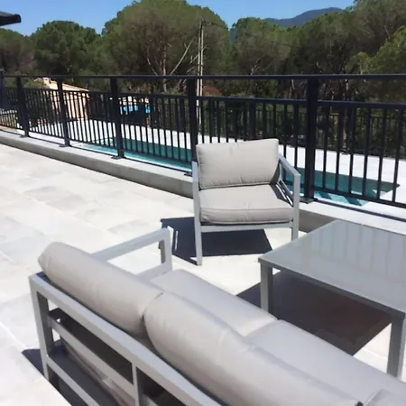 State Of The Art Fixtures In With Pool * Vidauban